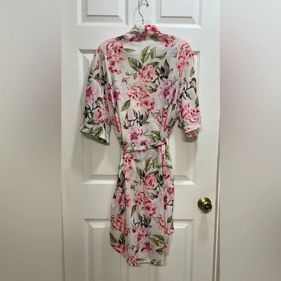 Show Me Your Mumu Brie Robe Garden of Bloom Floral Lightweight ONE SIZE - Picture 2 of 9